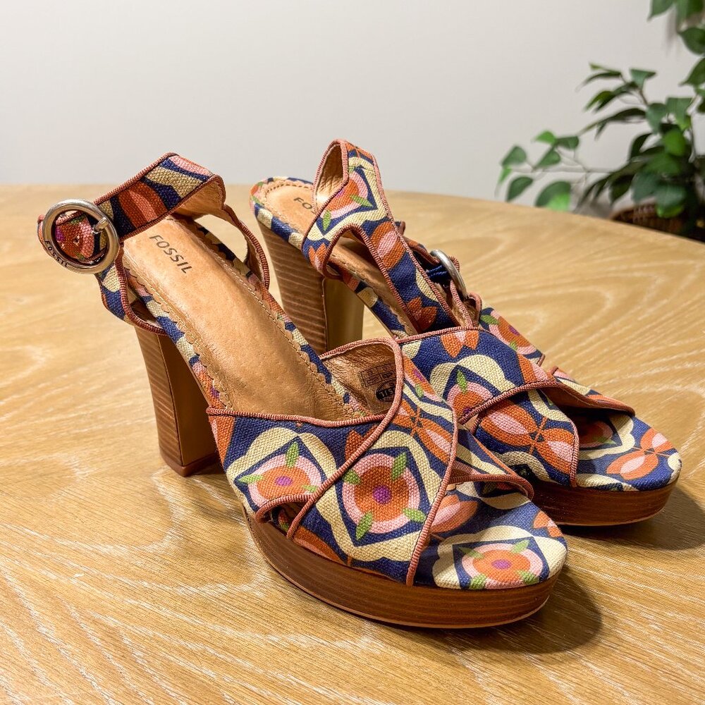 Fossil Retro Ramona Heeled Sandals Multicolor Flower Print Wooden Heels